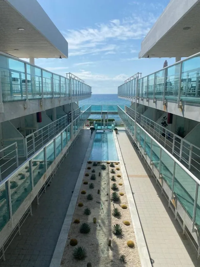 アパート Apartamento Nautilus Beach カルボネラス